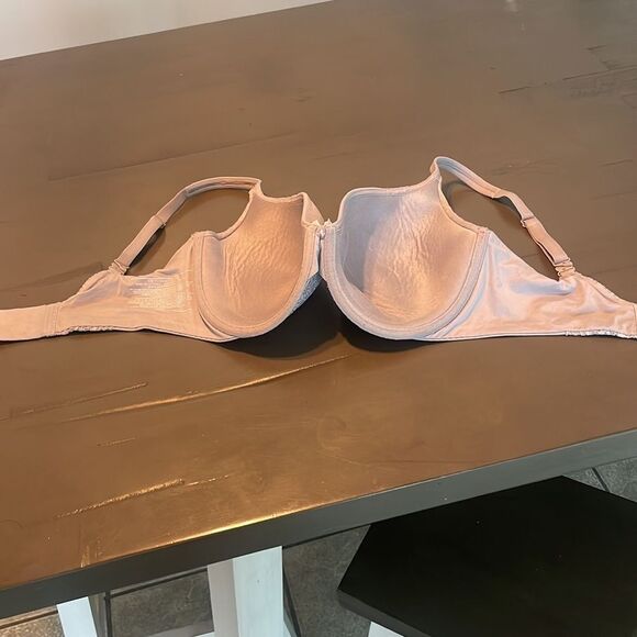 Victoria’s Secret Body by Victoria lace bra gray silver taupe color SZ 34DDD - Picture 8 of 12